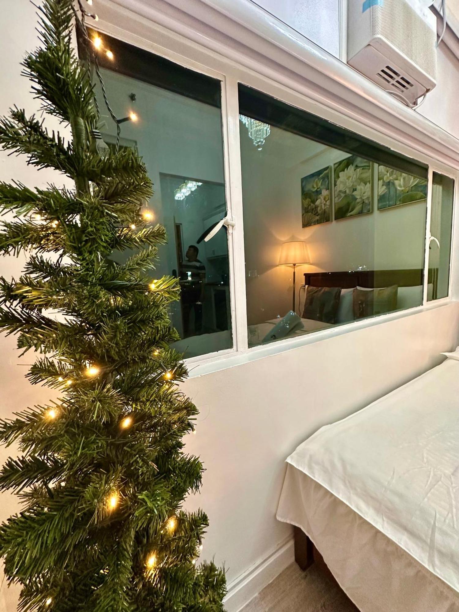 Studio Two Condominium, Alabang - Gold Fiber Wi-Fi -Netflix Ready Muntinlupa City Buitenkant foto